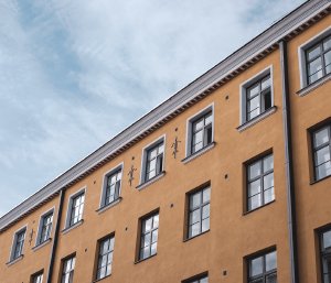 Looking up on Albertinkatu