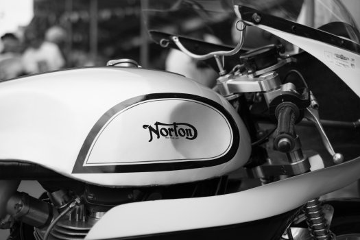 A close up of the Norton logo on a vintage motorbike's fuel tank